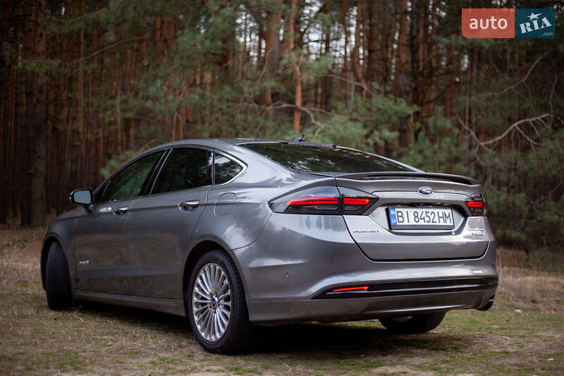 Седан Ford Fusion 2013 в Кременчуге