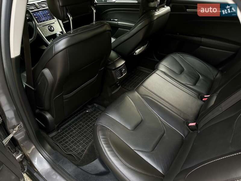 Седан Ford Fusion 2013 в Кременчуге