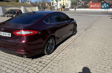 Седан Ford Fusion 2013 в 
