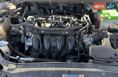 Седан Ford Fusion 2013 в 