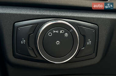 Седан Ford Fusion 2015 в 