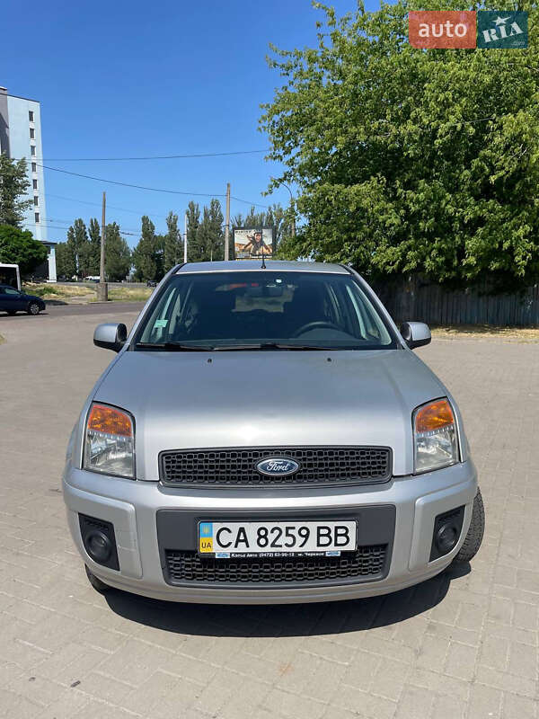 Хэтчбек Ford Fusion 2010 в Черкассах