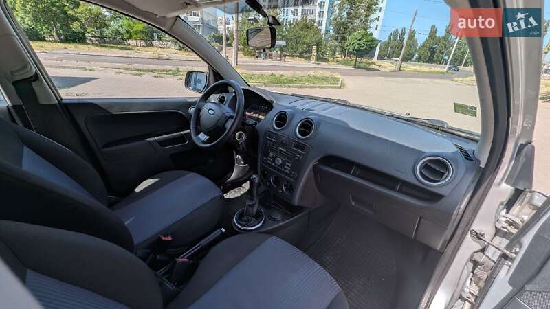 Хэтчбек Ford Fusion 2010 в Черкассах