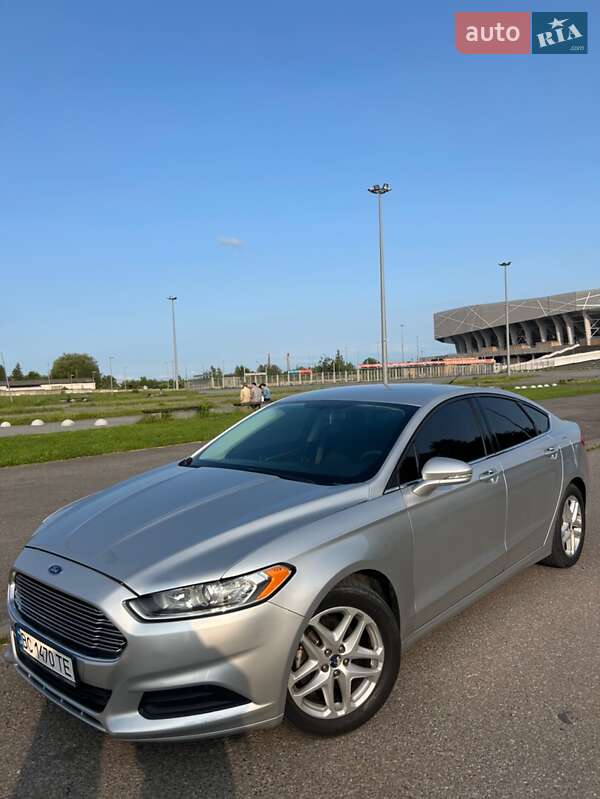 Ford Fusion 2016
