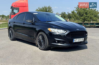 Седан Ford Fusion 2013 в 