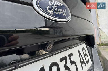 Седан Ford Fusion 2013 в 