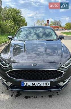 Седан Ford Fusion 2018 в 