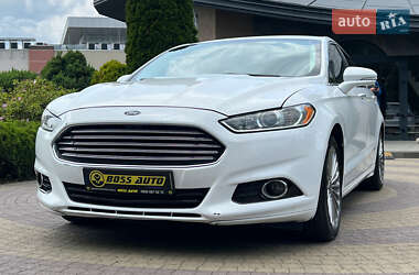 Седан Ford Fusion 2015 в 