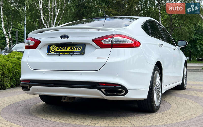 Седан Ford Fusion 2015 в Львові