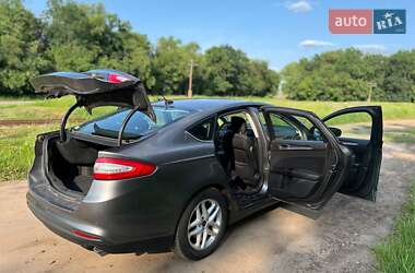 Седан Ford Fusion 2014 в 