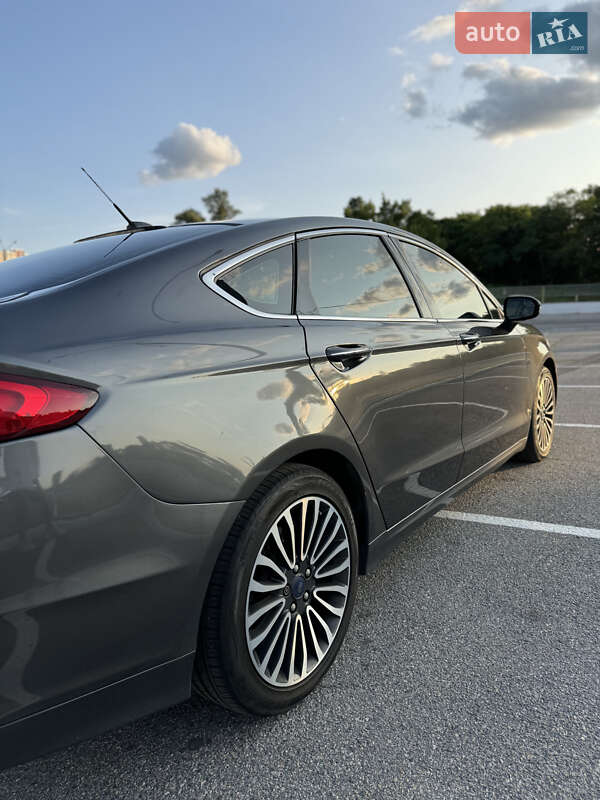 Седан Ford Fusion 2016 в Києві