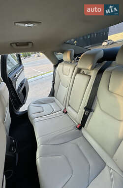 Седан Ford Fusion 2016 в 