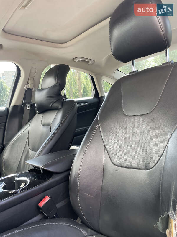 Седан Ford Fusion 2013 в Киеве фото 9 Седан Ford Fusion 2013 в Киеве