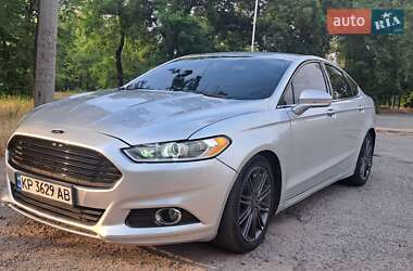 Седан Ford Fusion 2015 в 