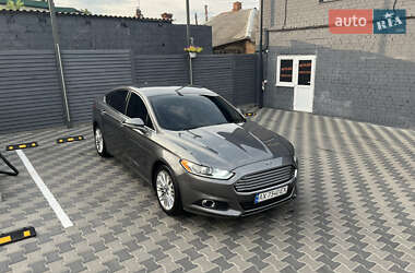 Седан Ford Fusion 2014 в 