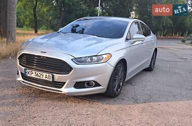 Седан Ford Fusion 2015 в 