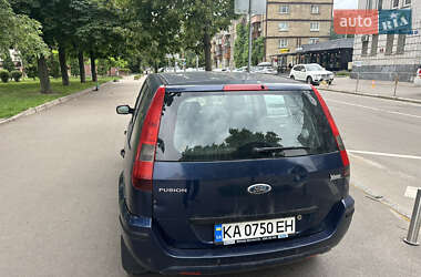 Хэтчбек Ford Fusion 2004 в 