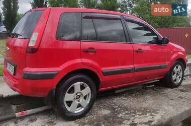 Хетчбек Ford Fusion 2005 в 
