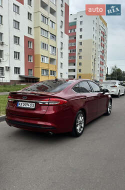 Седан Ford Fusion 2017 в 