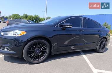 Седан Ford Fusion 2014 в 