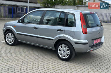 Хэтчбек Ford Fusion 2005 в 