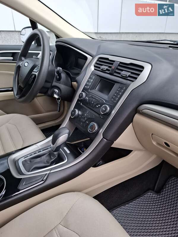 Седан Ford Fusion 2015 в Білій Церкві