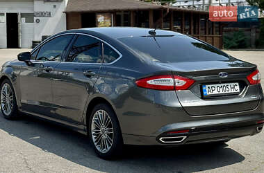 Седан Ford Fusion 2015 в 