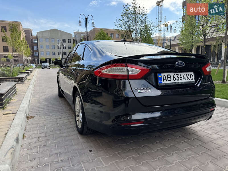 Седан Ford Fusion 2015 в Калиновке