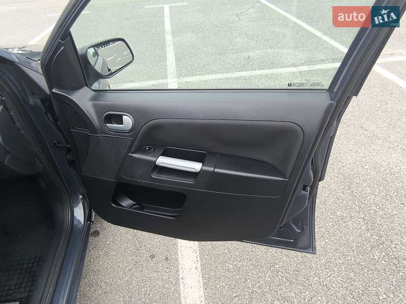 Хэтчбек Ford Fusion 2010 в Броварах фото 12 Хэтчбек Ford Fusion 2010 в Броварах