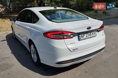 Седан Ford Fusion 2018 в 