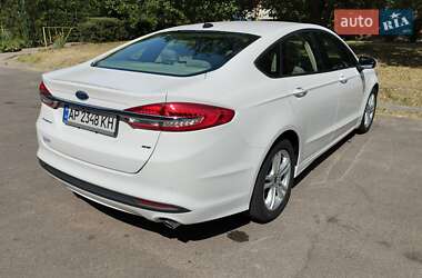 Седан Ford Fusion 2018 в 