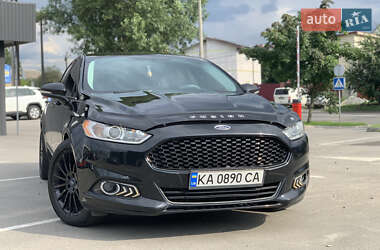 Седан Ford Fusion 2015 в 