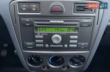 Хетчбек Ford Fusion 2008 в 