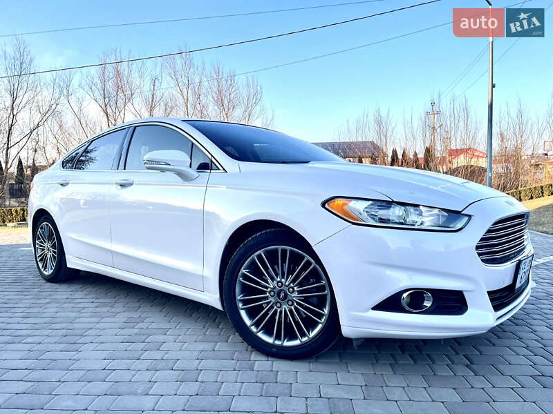 Седан Ford Fusion 2014 в Черновцах