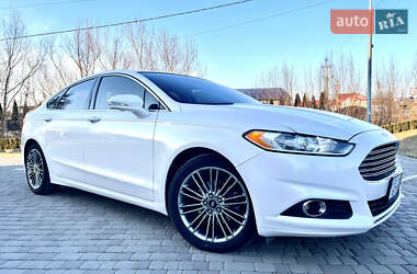 Седан Ford Fusion 2014 в 