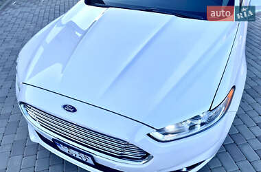 Седан Ford Fusion 2014 в 