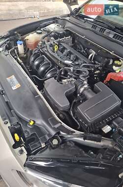 Седан Ford Fusion 2015 в 