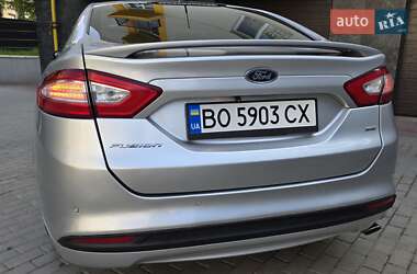 Седан Ford Fusion 2013 в 