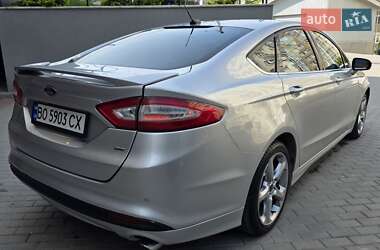 Седан Ford Fusion 2013 в 