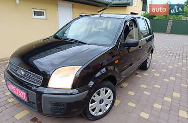 Хэтчбек Ford Fusion 2008 в 