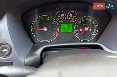 Хэтчбек Ford Fusion 2008 в 