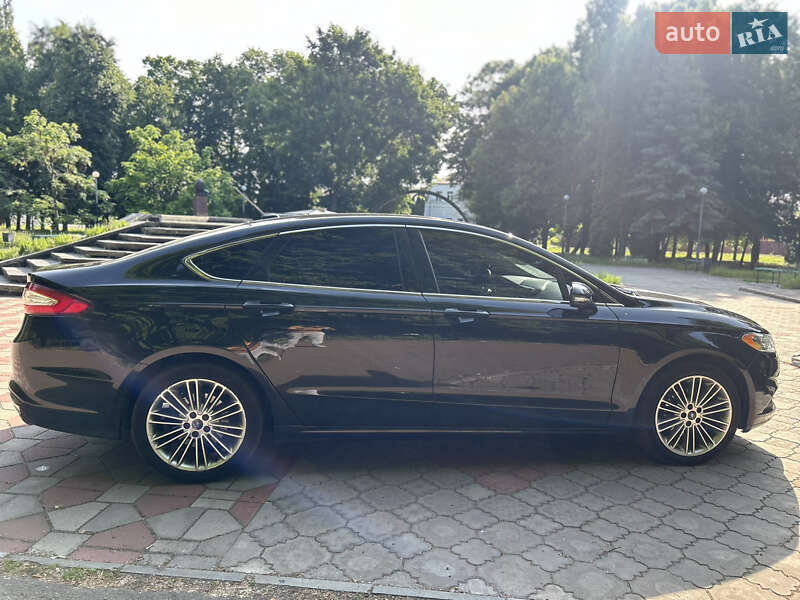 Седан Ford Fusion 2015 в Ніжині