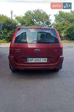 Хэтчбек Ford Fusion 2003 в 
