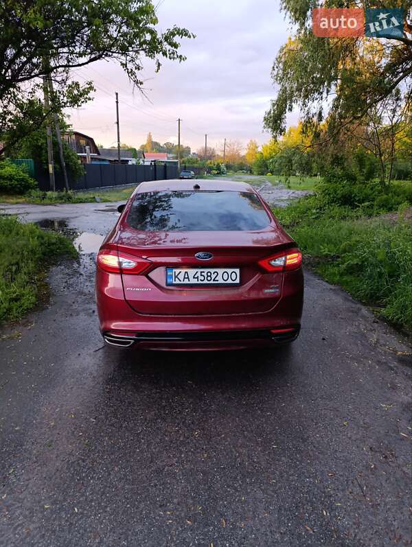 Седан Ford Fusion 2015 в Киеве фото 7 Седан Ford Fusion 2015 в Киеве