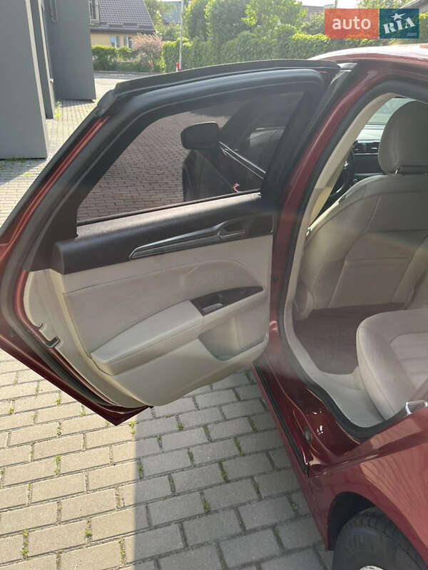 Седан Ford Fusion 2019 в Рівному