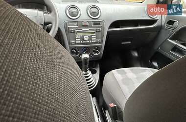 Хетчбек Ford Fusion 2008 в 