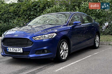 Седан Ford Fusion 2013 в 