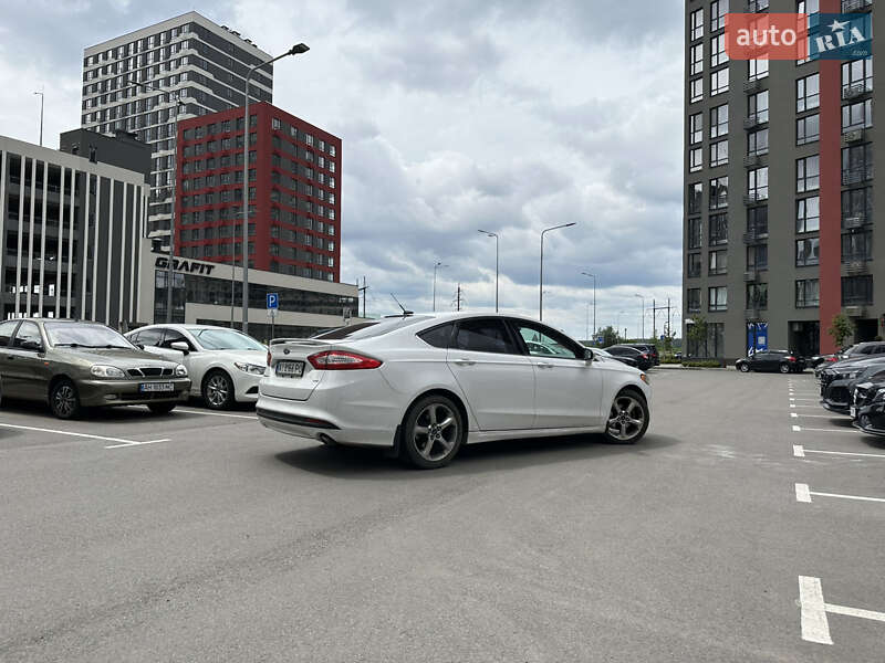 Седан Ford Fusion 2016 в Києві