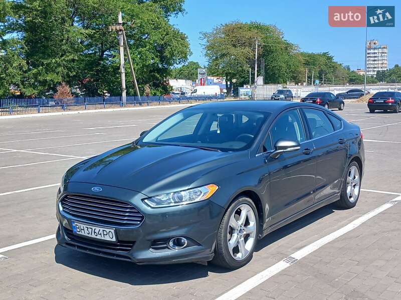 Седан Ford Fusion 2014 в Одесі