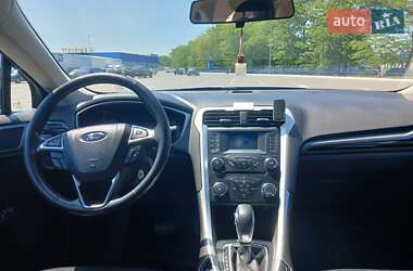 Седан Ford Fusion 2014 в 